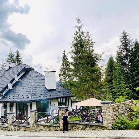 Феєрія Лісу Lejlighedshotel Skhidnytsia Eksteriør billede