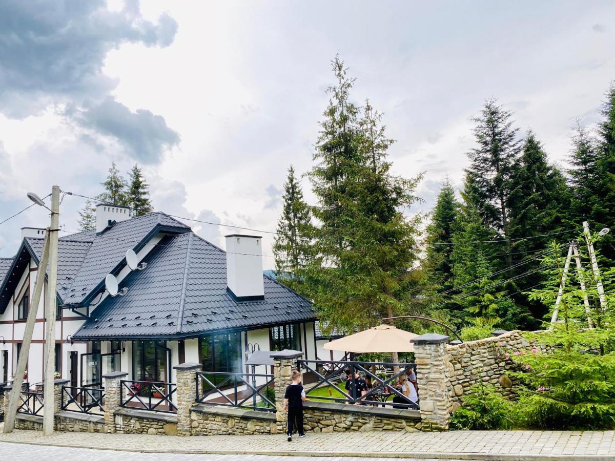 Феєрія Лісу Lejlighedshotel Skhidnytsia Eksteriør billede