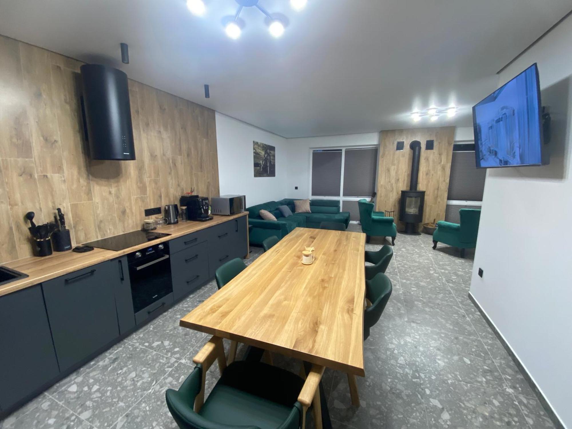 Феєрія Лісу Lejlighedshotel Skhidnytsia Eksteriør billede