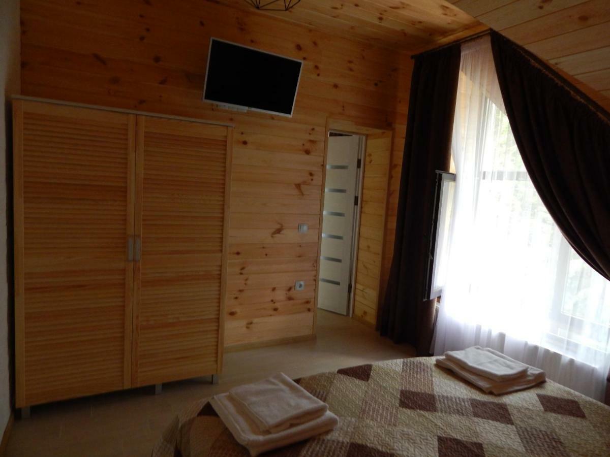 Феєрія Лісу Lejlighedshotel Skhidnytsia Eksteriør billede