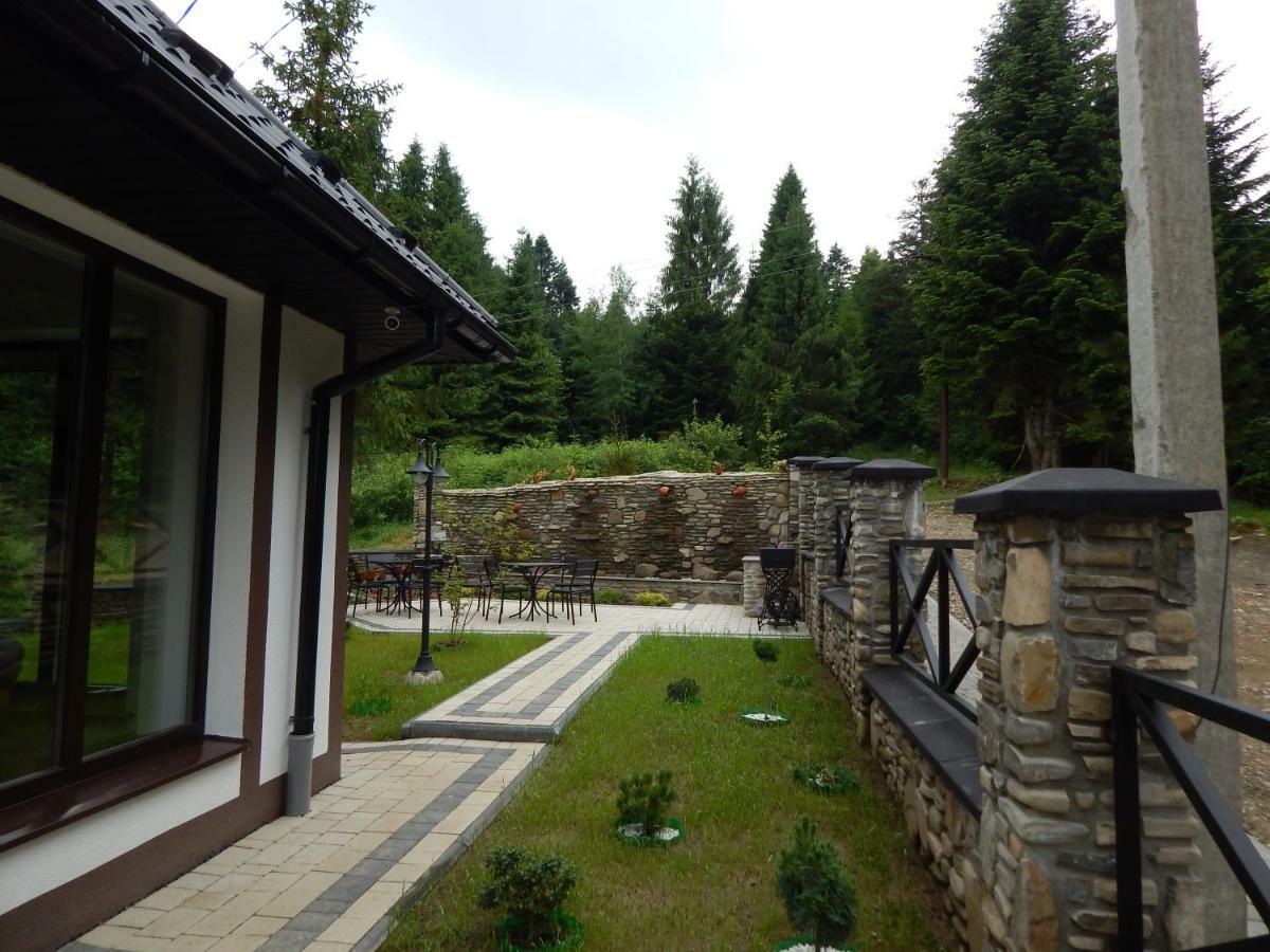 Феєрія Лісу Lejlighedshotel Skhidnytsia Eksteriør billede