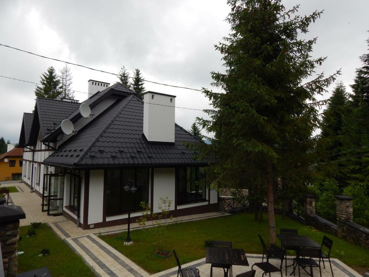 Феєрія Лісу Lejlighedshotel Skhidnytsia Eksteriør billede